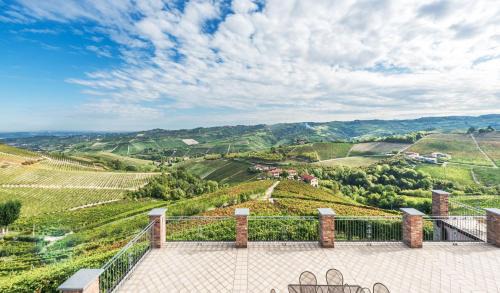 Langhe and Roero Villa | Villa Bricco Paglieri