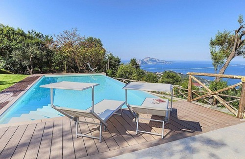 Sant'Agata sui Due Golfi Villa | Villa Caprisa: An elegant and welcoming two-story villa located on a hillside, facing the sea, with Free WI-FI.