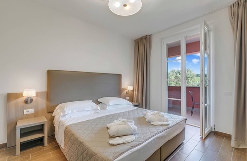 Castelletto d'Orba Hotel | Villa Carolina Golf View 5, Castelletto d’Orba, Italy