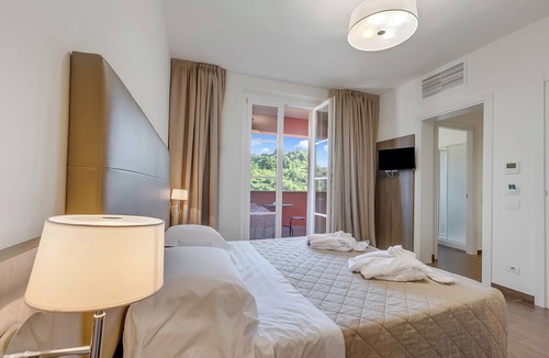 Castelletto d'Orba Hotel | Villa Carolina Golf View 5, Castelletto d’Orba, Italy