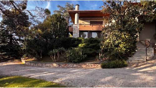Nord-Est Apartment | Villa degli Olivi 1, Parcheggio privato e zona tranquilla
