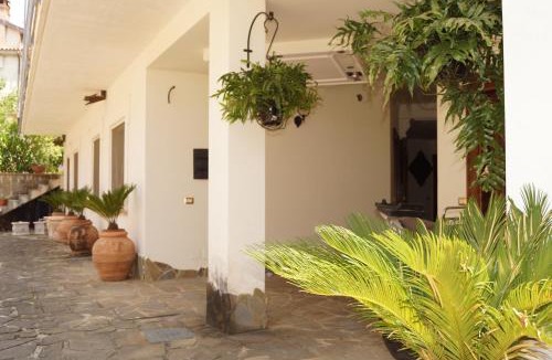 Vallo della Lucania Apartment | Villa Del Muro Torto