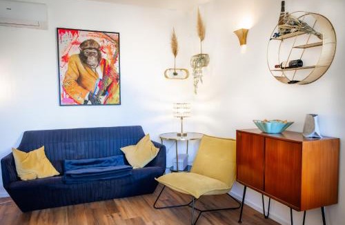 Grado Historic Centre Apartment | Villa Denis - Stylisches Premium Altstadt-Apartment mit Hafenblick & 2 Bädern