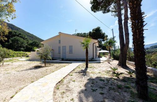 Bonalaccia-Filetto Apartment | Villa Didoro - Appartamento Caprifoglio