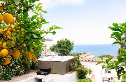 Marina Grande Villa | Villa Elena by MyVillaCollection