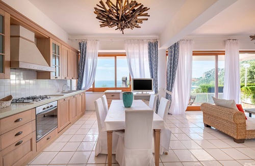Sirenuse Villa | Villa Elena by the sea