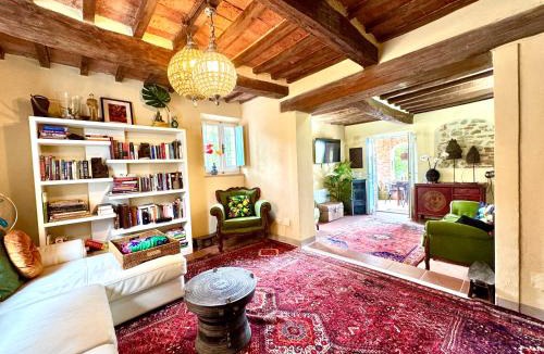 Gioiella Villa | Villa Gioiella Sleeps 13 Near Cortona & Montepulciano