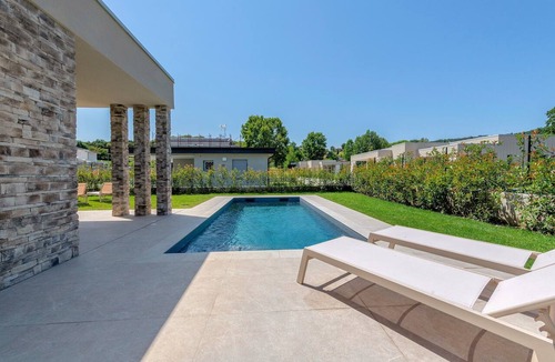 Monte Villa | Villa 'Grace' with Private Pool, Wi-Fi and Air Conditioning
