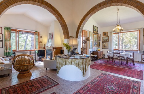 Colle di Val d'Elsa Villa | Villa in Colle Di Val D'elsa with 3 bedrooms sleeps 6
