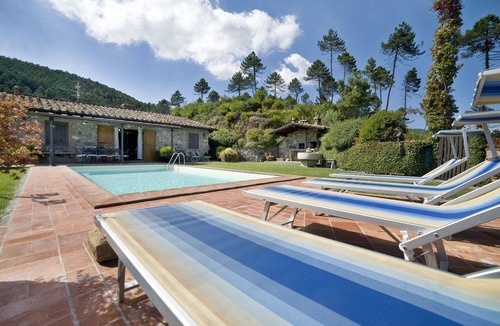 SantʼAndrea di Compito Villa | Villa in Colle Di Compito with 3 bedrooms sleeps 8
