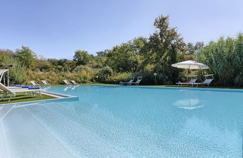 Lucca Villa | Villa in San Concordio Di Moriano with 6 bedrooms sleeps 12