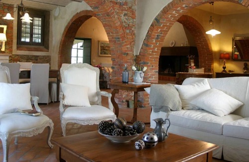 Terranuova Bracciolini Villa | Villa Leonina