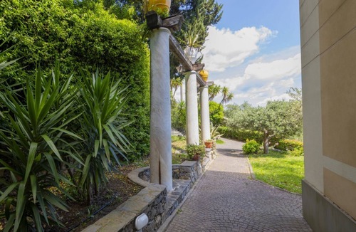 La Spezia Villa | [Villa le Palme] Pool & Garden