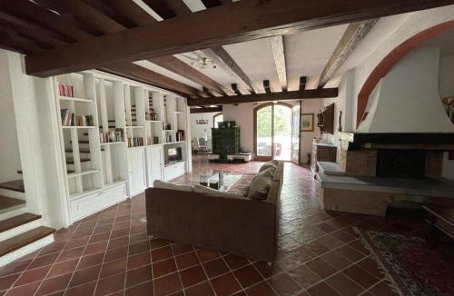 Bevazzana House | Villa Lorivita