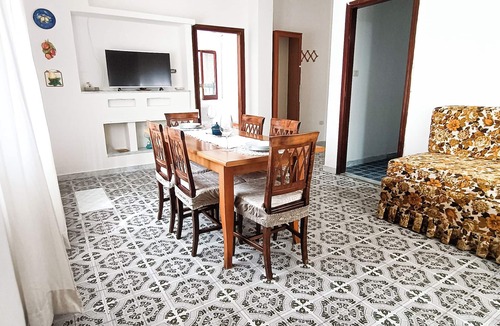 Castel Volturno Villa | VILLA LUCY Look us up on the net Here only for visibility, photos mozzarella and bouganvill