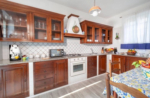 Priora Villa | Villa Luisa Jacuzzi Pool