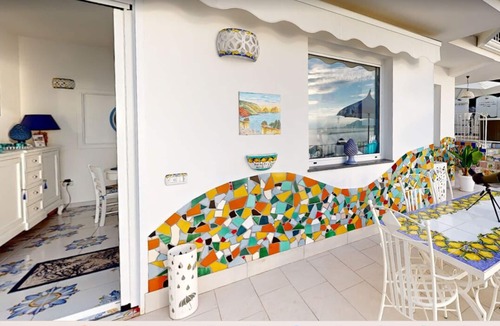 Raito Condo | Villa Marisa - Ocean view and hot tub. Just a few steps from the beach