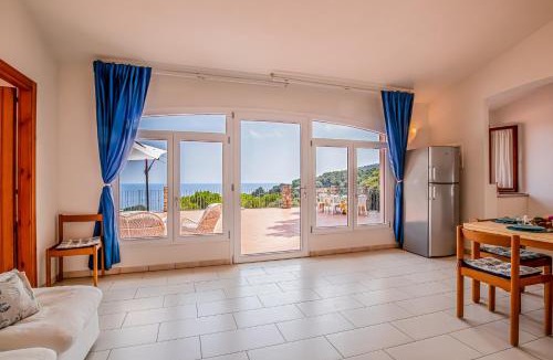 Capoliveri Villa | Villa Perla