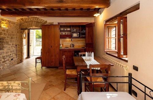 Lidarno Villa | Villa Pietrarosa: A characteristic and welcoming three-story age-old estate made of stone, with Free WI-FI.