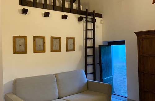 Nardo House | Villa 'Riggia - Dependance Stalla' with Shared Pool, Private Terrace, and Air Conditioning