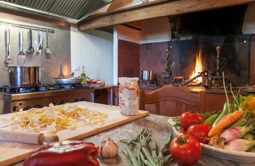 Lucignano Villa | Villa Ristori - Nine Bedroom Villa, Sleeps 18