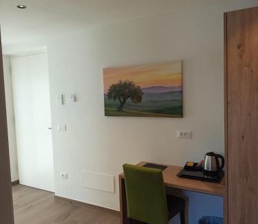 Merano Apartment | Villa Rosengarten Guesthouse
