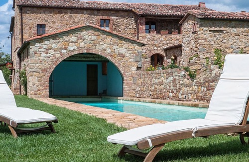 Pienza Villa | Villa Sogno d'Acqua, surrounded by nature of Tusca