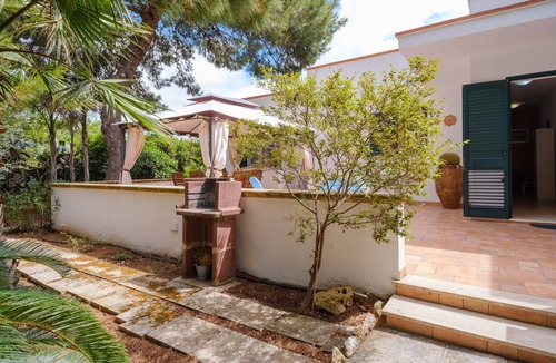 Taviano Villa | Villetta 'Del Salento 3' with Private Terrace, Garden, and Air Conditioning