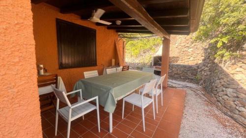 Baia Sant'Anna Villa | Villetta Oasi Belvedere, Budoni, Wifi, Ac