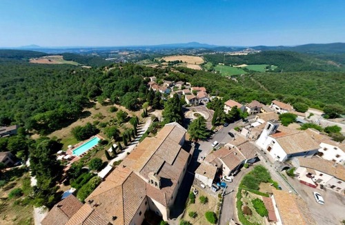 Foce Hotel | With large kitchen, independent billiard room in the Monastery.