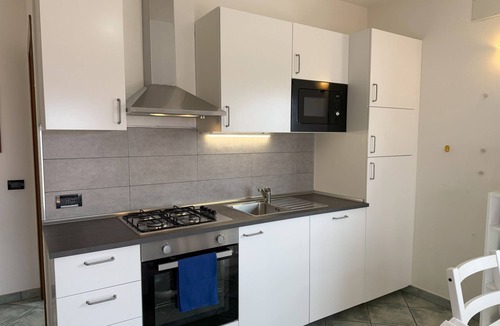 Manerba del Garda Apartment | Wohnung in Solarolo mit privatem Parkplatz by Interhome