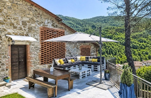 Starda Villa | Wonderful private villa for 5 guests with WIFI, TV, patio, pets allowed and panoramic view
