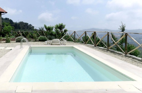 Diano San Pietro House | Wonderful private villa with private pool, WIFI, patio, pets allowed, panoramic view and parking