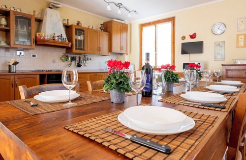 Loro Ciuffenna Villa | Wonderful private villa for 11 guests with WIFI, private pool, TV, terrace and pets allowed