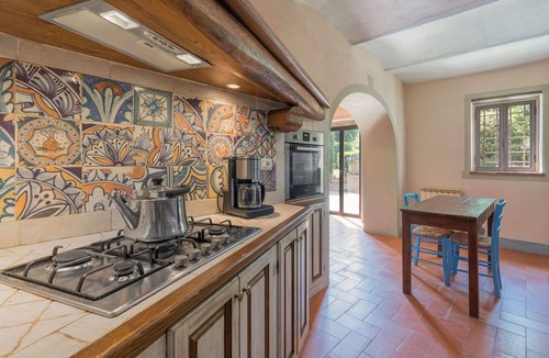 Bucine Villa | Wonderful private villa with private pool, internet, patio, pets allowed and panoramic view