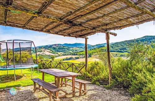 Allerona Villa | Wonderful private villa with private pool, WIFI, TV, patio, pets allowed and panoramic view