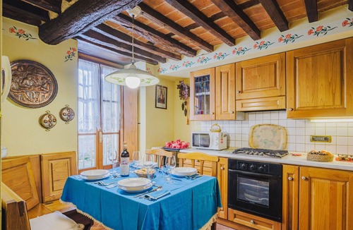 Santa Lucia House | Wonderful private villa for 4 people with A/C, WIFI, TV and balcony