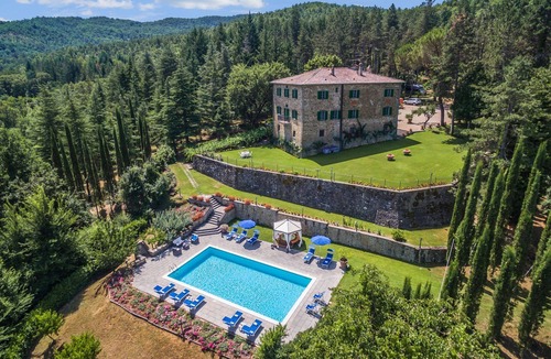 Ripoli Villa | Wonderful private villa with WIFI, A/C, hot tub, private pool, TV, patio and panoramic view