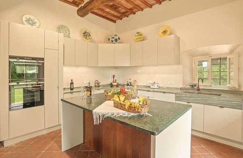 Palaia Villa | Wonderful private villa for 14 people with A/C, WIFI, private pool, TV, patio and panoramic view