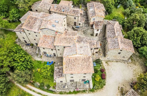 Subbiano Villa | Wonderful villa for 4 guests with WIFI, TV and terrace