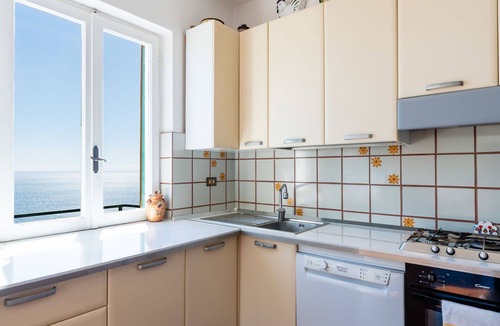 Ospedaletti House | Wonderful villa for 7 guests with private pool, WIFI, TV and terrace