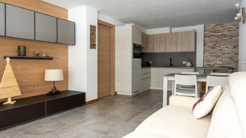 Isolaccia Apartment | Zardin 7