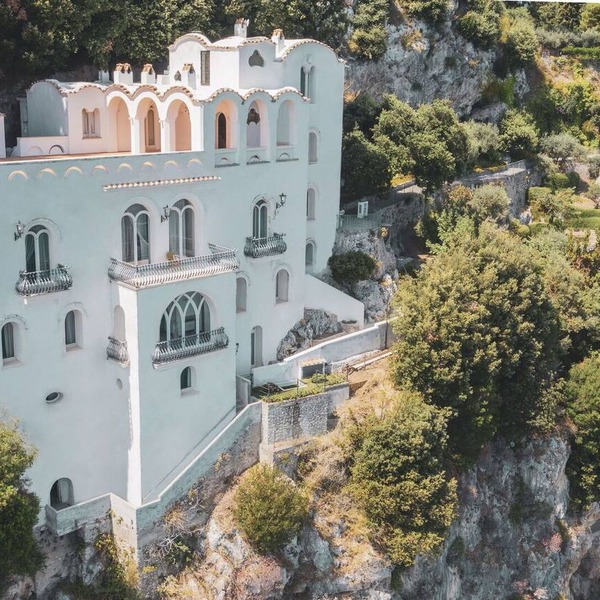 Villa in Ravello with 6 bedrooms sleeps 15