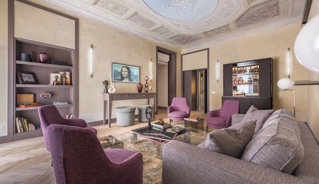 4BR Luxury Palazzo Superb Kitchen Patio Prime Location Santa Croce