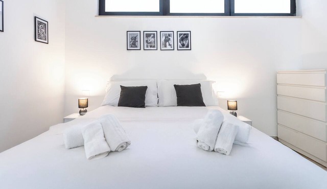 [5 min from the M1 subway] Private Suite - CityLife