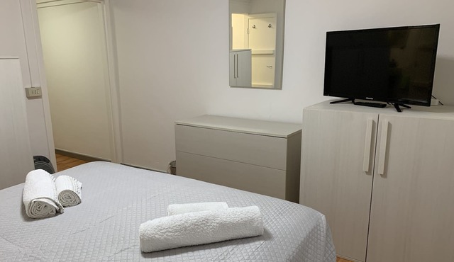 accommodation 5 minutes from the sea