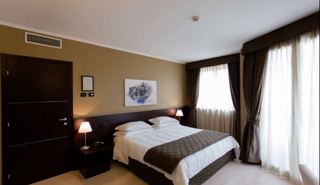 Air Palace Hotel