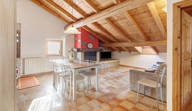 Apartment '4' with Mountain View, Shared Garden and Wi-Fi
