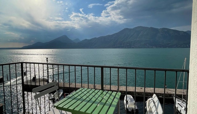 Apartment 'Angolo Sul Porto' with Lake View, Wi-Fi and Air Conditioning