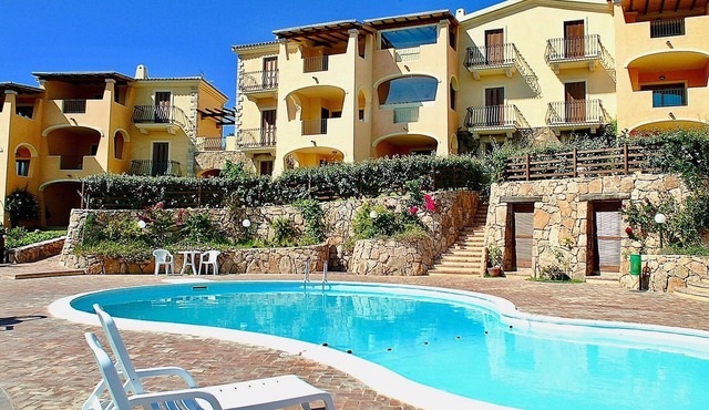 Apartment “Bia de Bados C3” with Shared Pool and Terrace